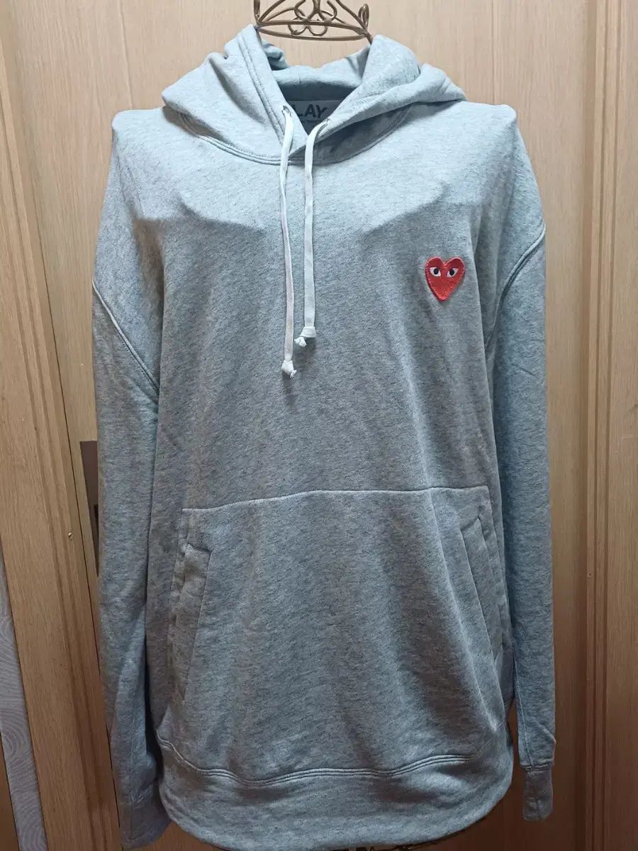 コム デ ギャルソン PLAY レッド ワッペン フーディー Tシャツ L size