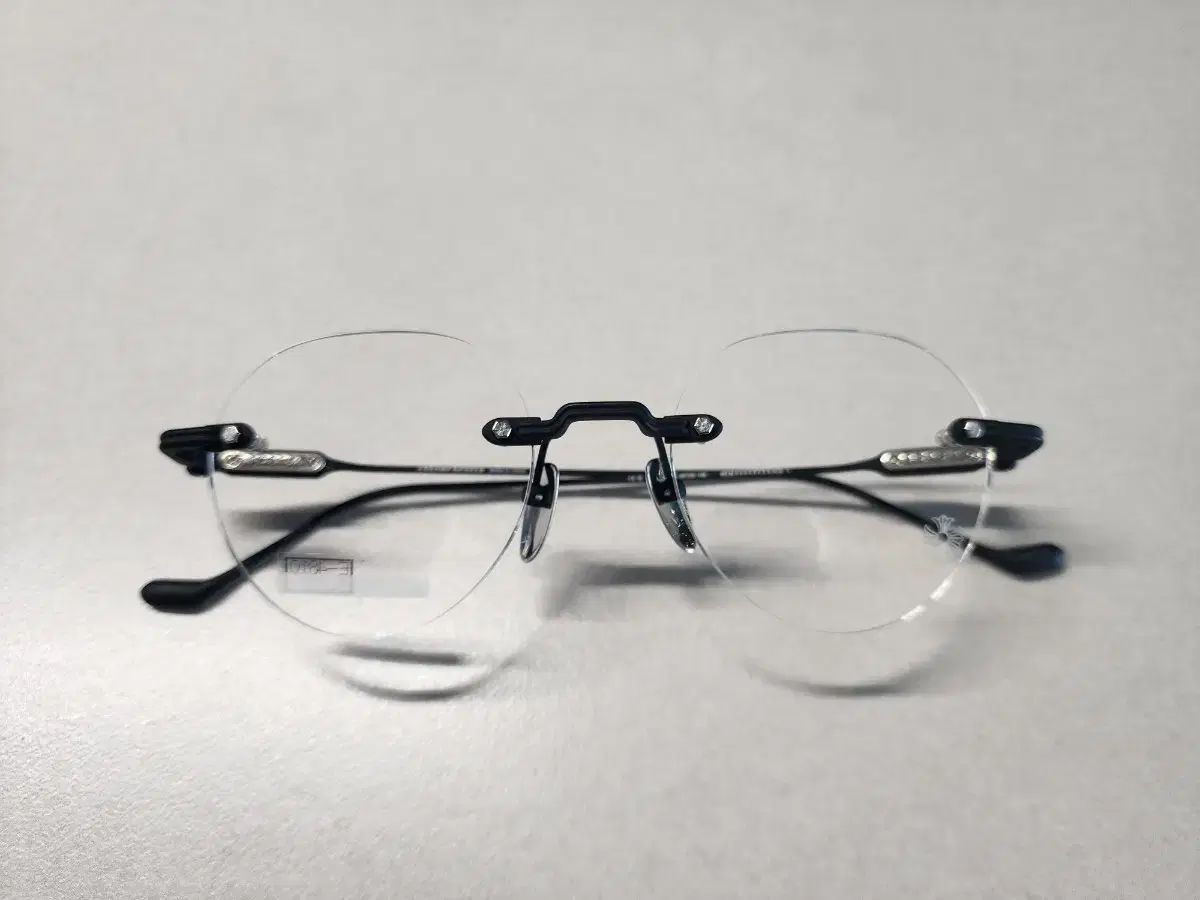 CHROME HEARTS クロムハーツ ソファ下 ♥品