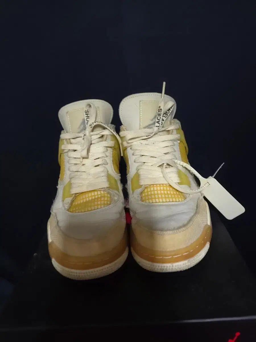 ナイキ エア ジョーダン 4 オフホワイト 275
