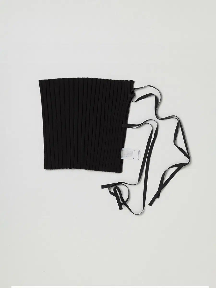 낫띵에브리띵 LAYERED TOP IN BLACK