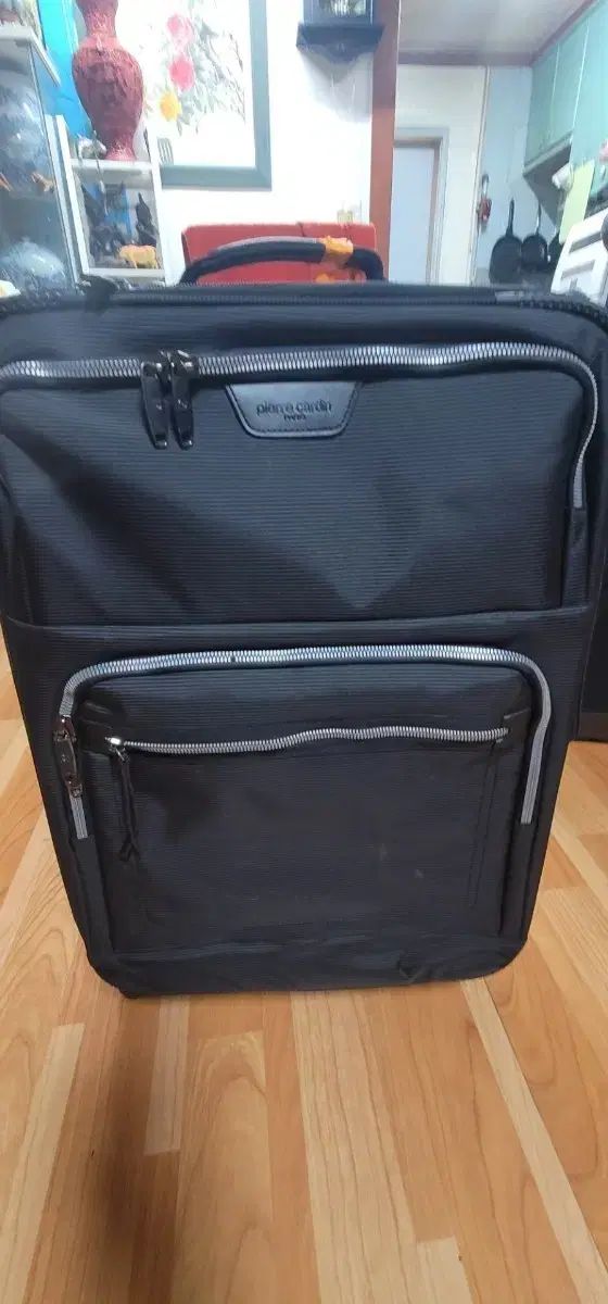 ブランド PIERRE CARDIN 中型 キャリアー シガー装置 完璧 個人事情により