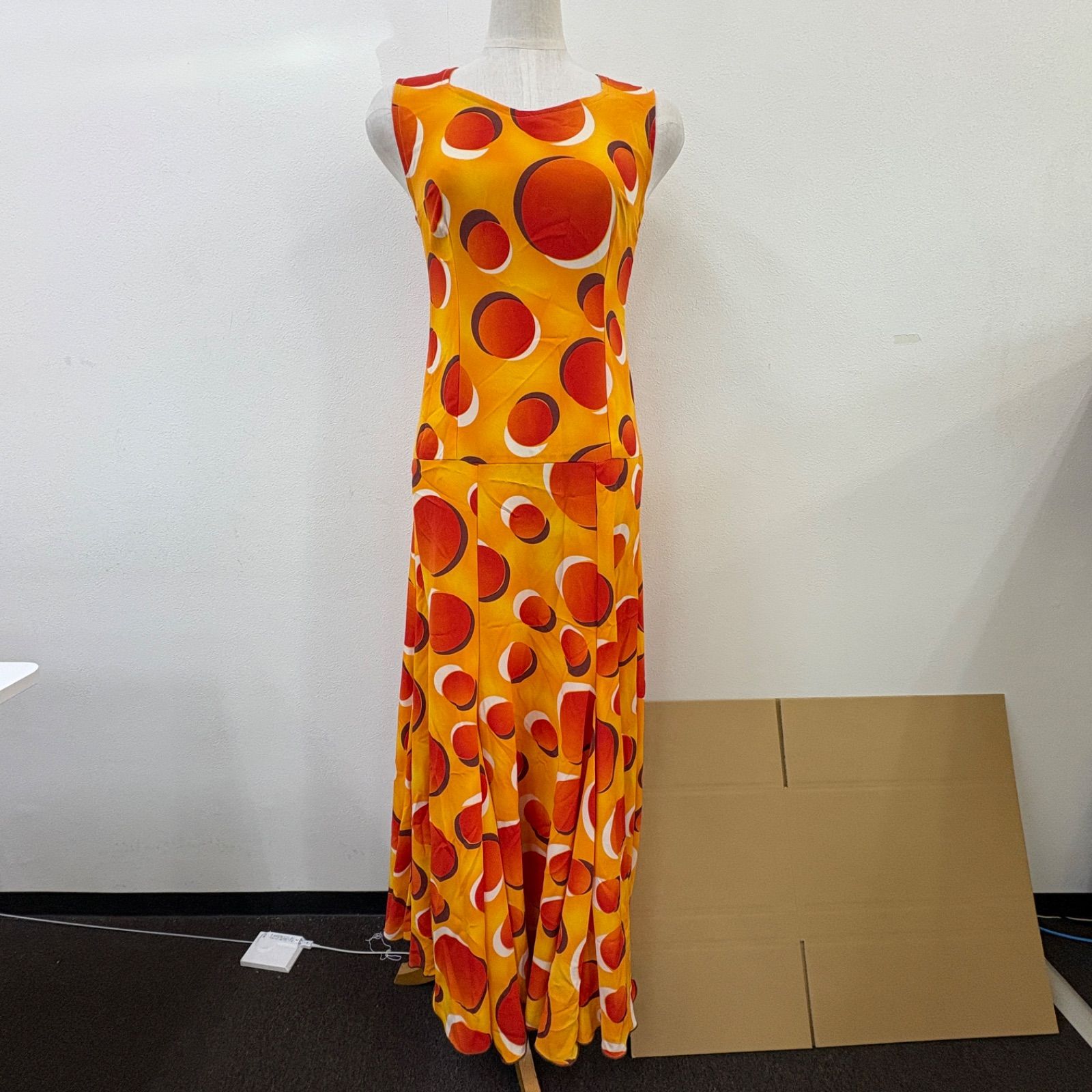 フラメンコ衣装 ドレス オレンジ ドット ノースリーブ