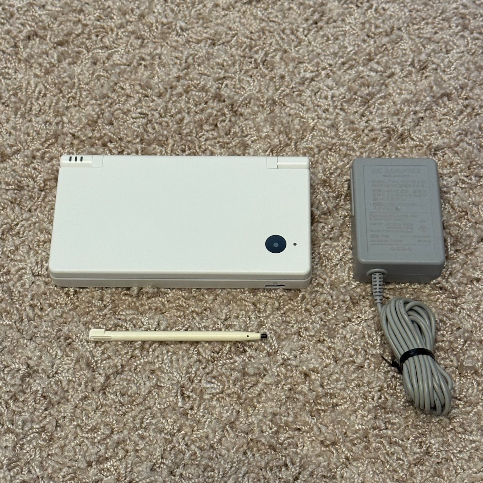 1 033 ほぼ♥ ニンテンドーDSi ホワイト