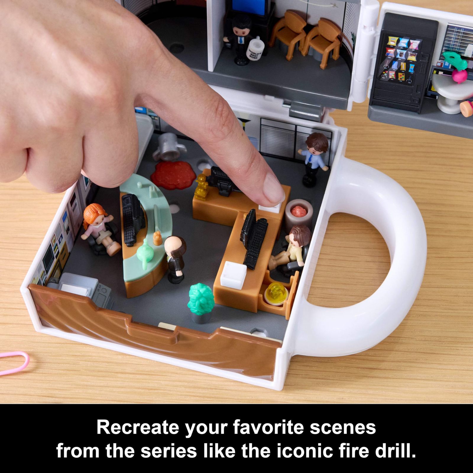 Polly Pocket x The Office Compact Playset キャラクター人形6個と