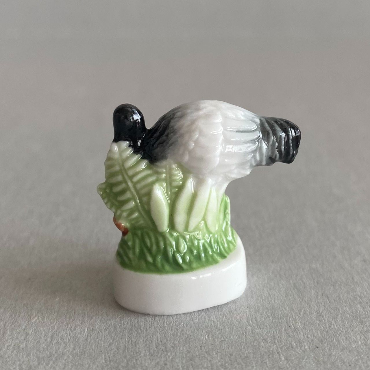 トキのフェーブ／鳥／フランス雑貨／陶器ミニチュア／ブロカント