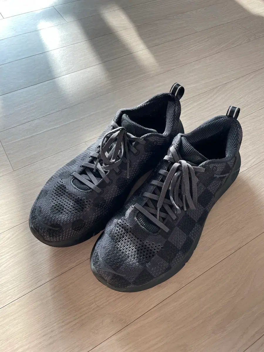 275 HOKA ONE エンジニアードガーメンツ ホーファナ2