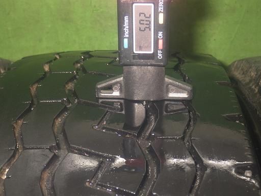 Topy 16インチスチールホイールタイヤ