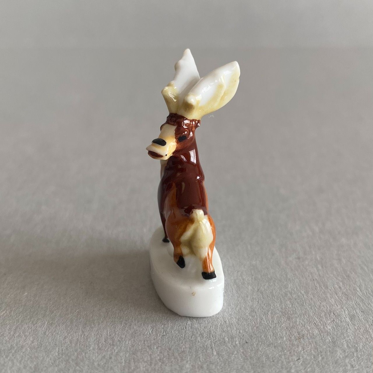 鹿のフェーブ／森／動物／フランス雑貨／陶器ミニチュア／ブロカント
