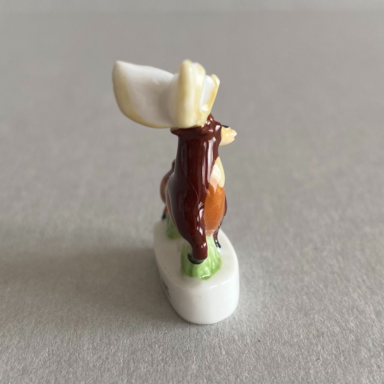 鹿のフェーブ／森／動物／フランス雑貨／陶器ミニチュア／ブロカント