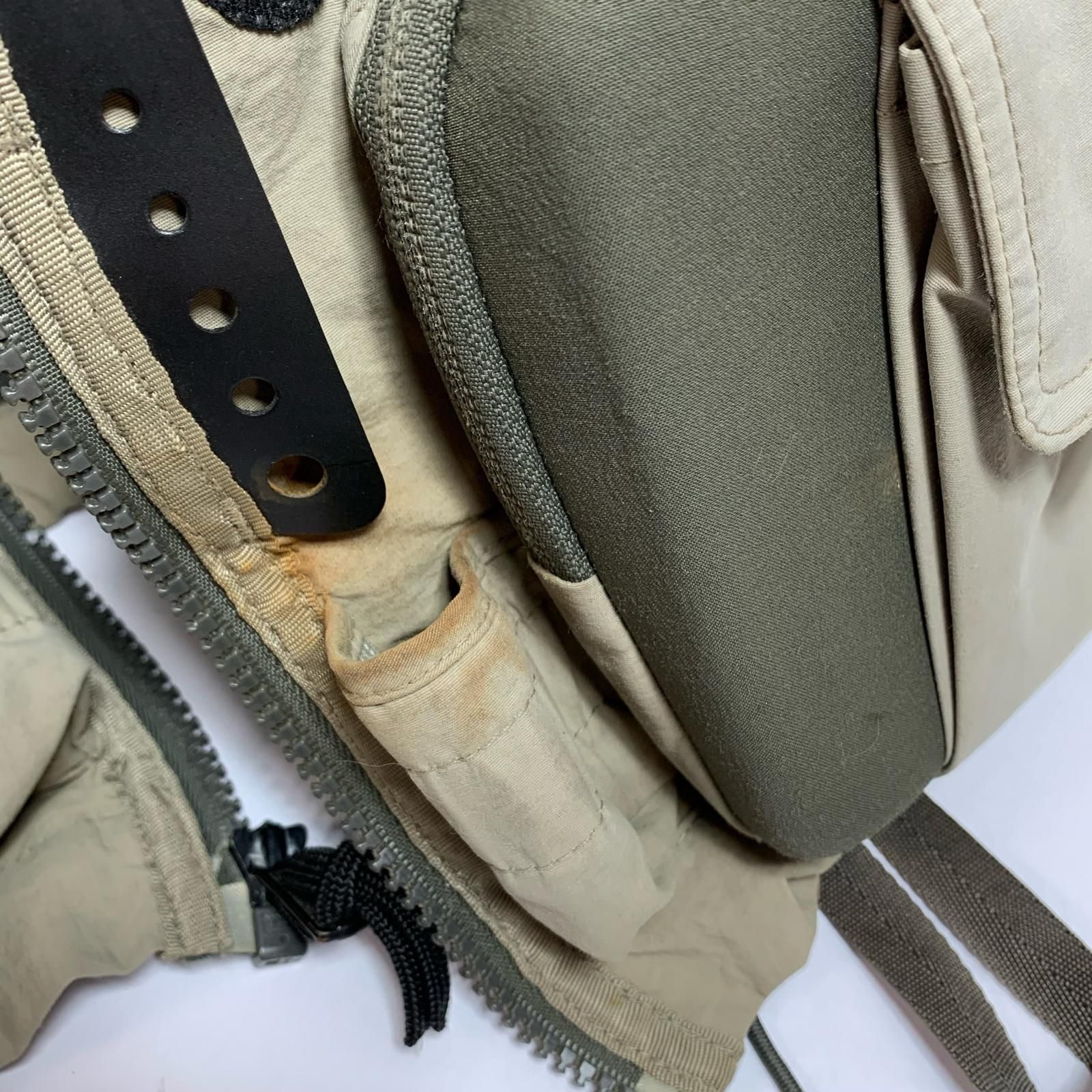 Simms ベージュ フィッシングベスト M SIMMS フィッシングベストM トリビュタリーベスト - メルカリ