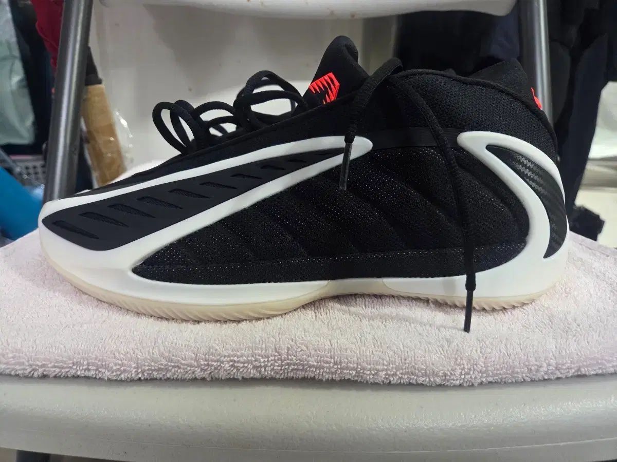 アディダス アントニー エドワーズ 2 バスケシューズ 1回