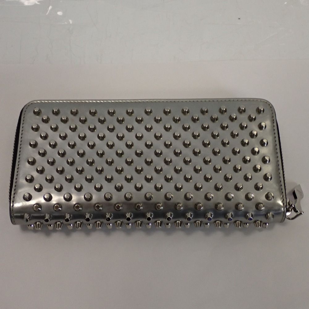 Th 445741 クリスチャンルブタン パネトーネ スタッズ 3175066 シルバー系 長財布 Christian Louboutin 冷房対策 長財布 