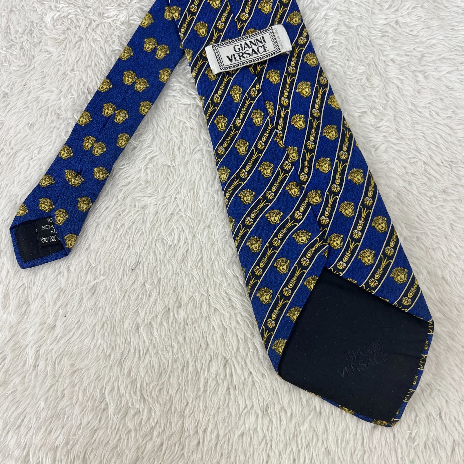 美品》GIANNI VERSACE (ジャンニヴェルサーチ) シルクネクタイ 総柄