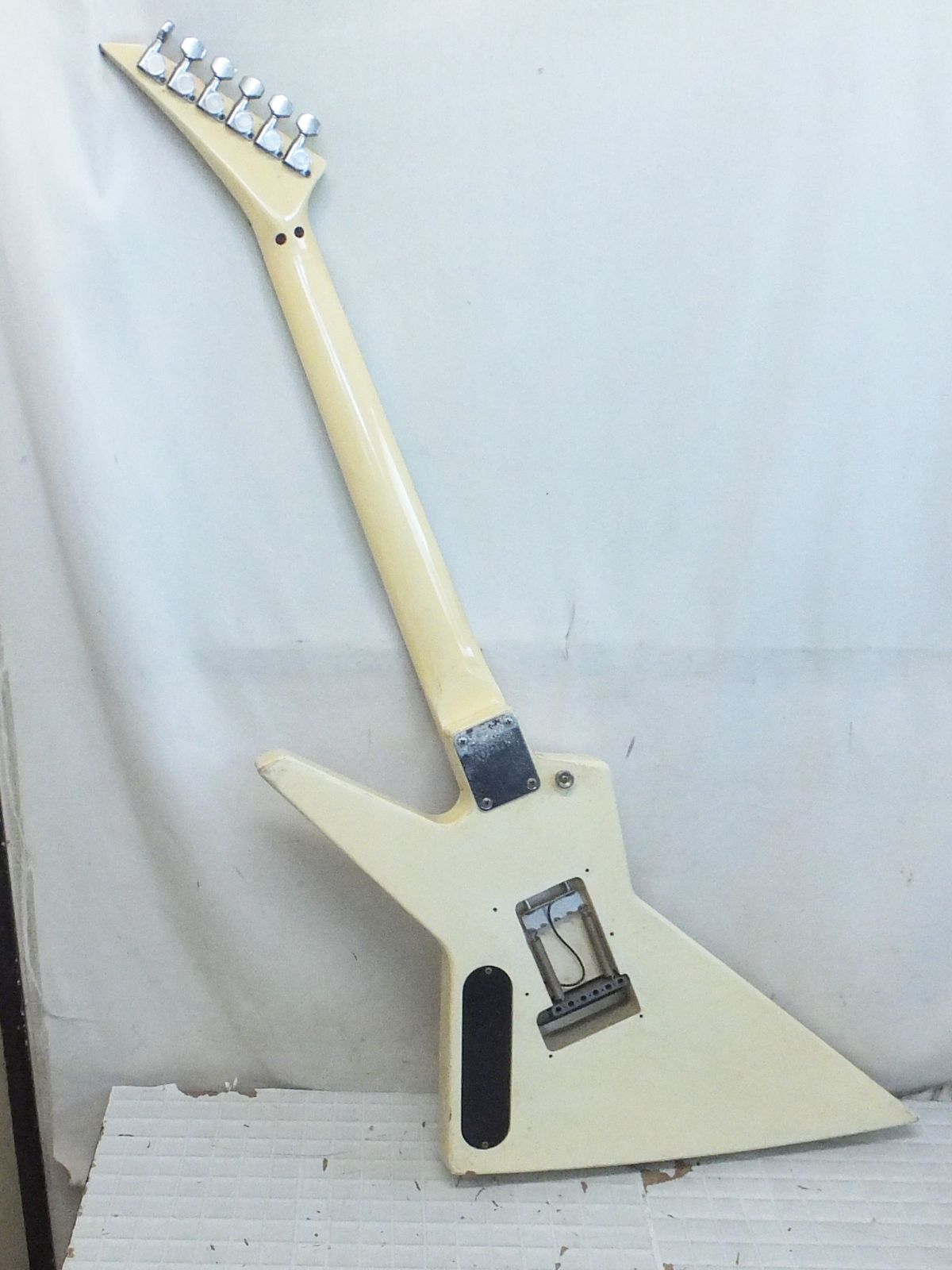 R756【希少】80年代 フェルナンデス エクスプローラー 中古 現状 /30