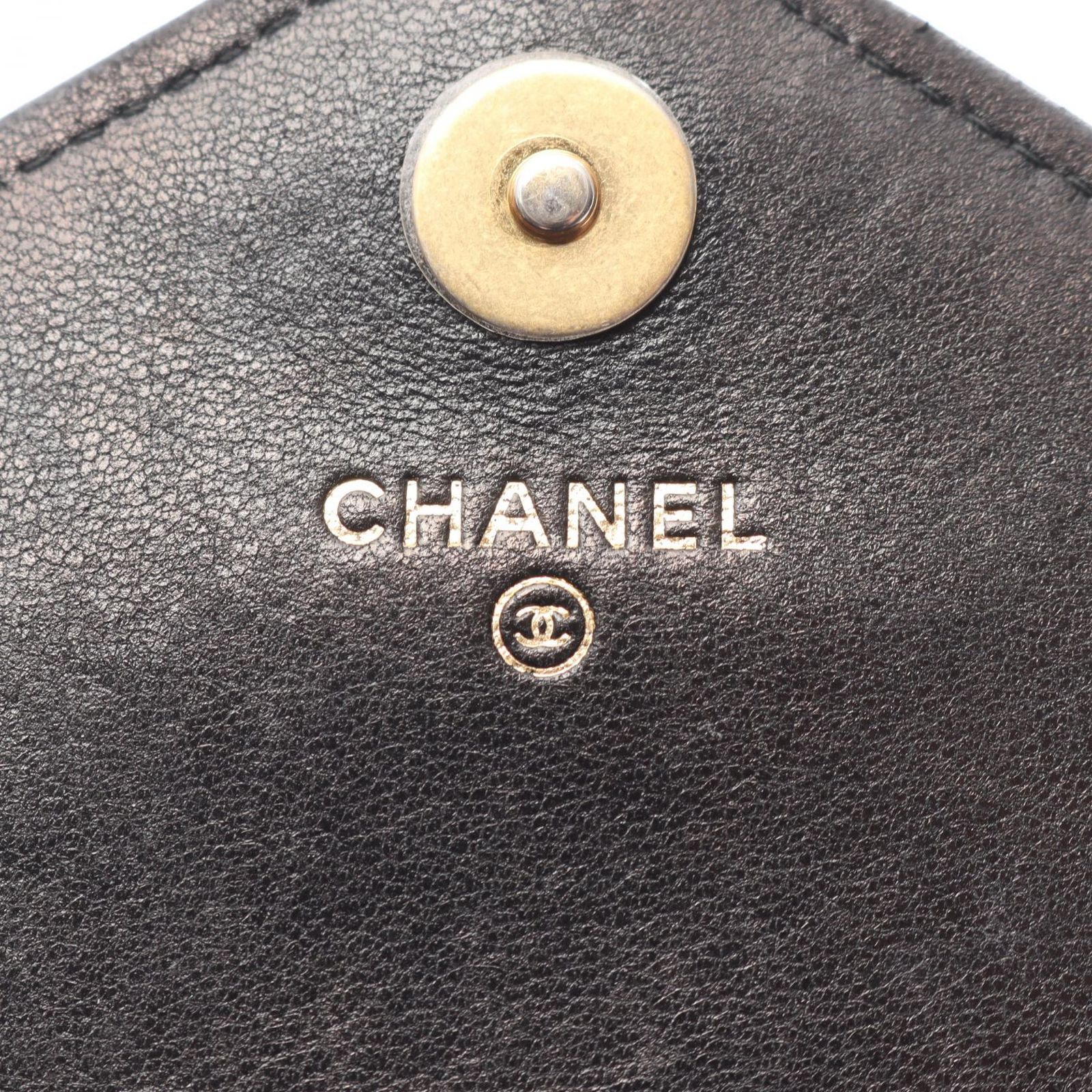 CHANEL シャネル シェブロン Vステッチ 二つ折り長財布 【公式通販】