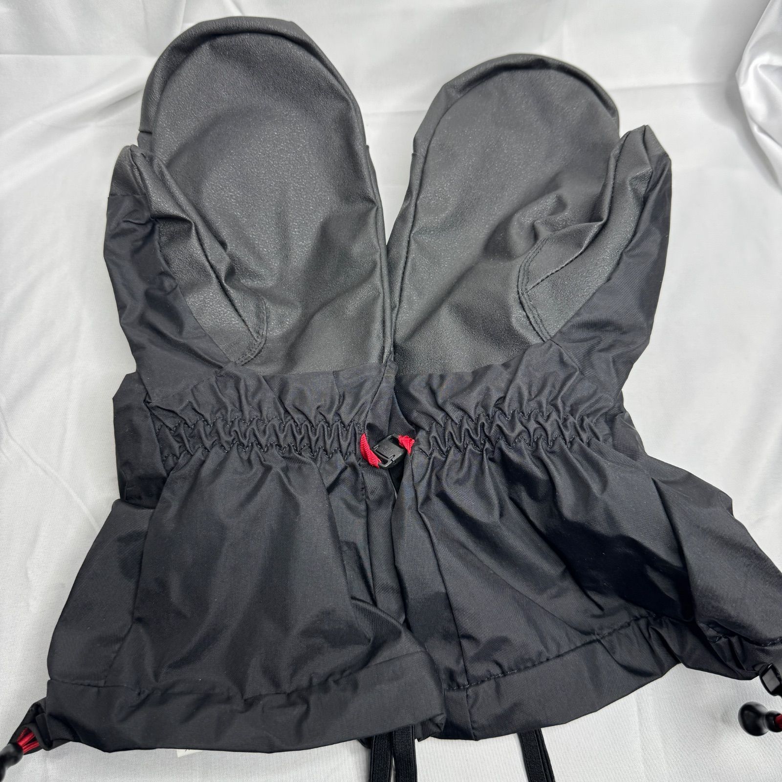 美品】モンベル オーバーミトン XL ブラック 1118181 ドライテック