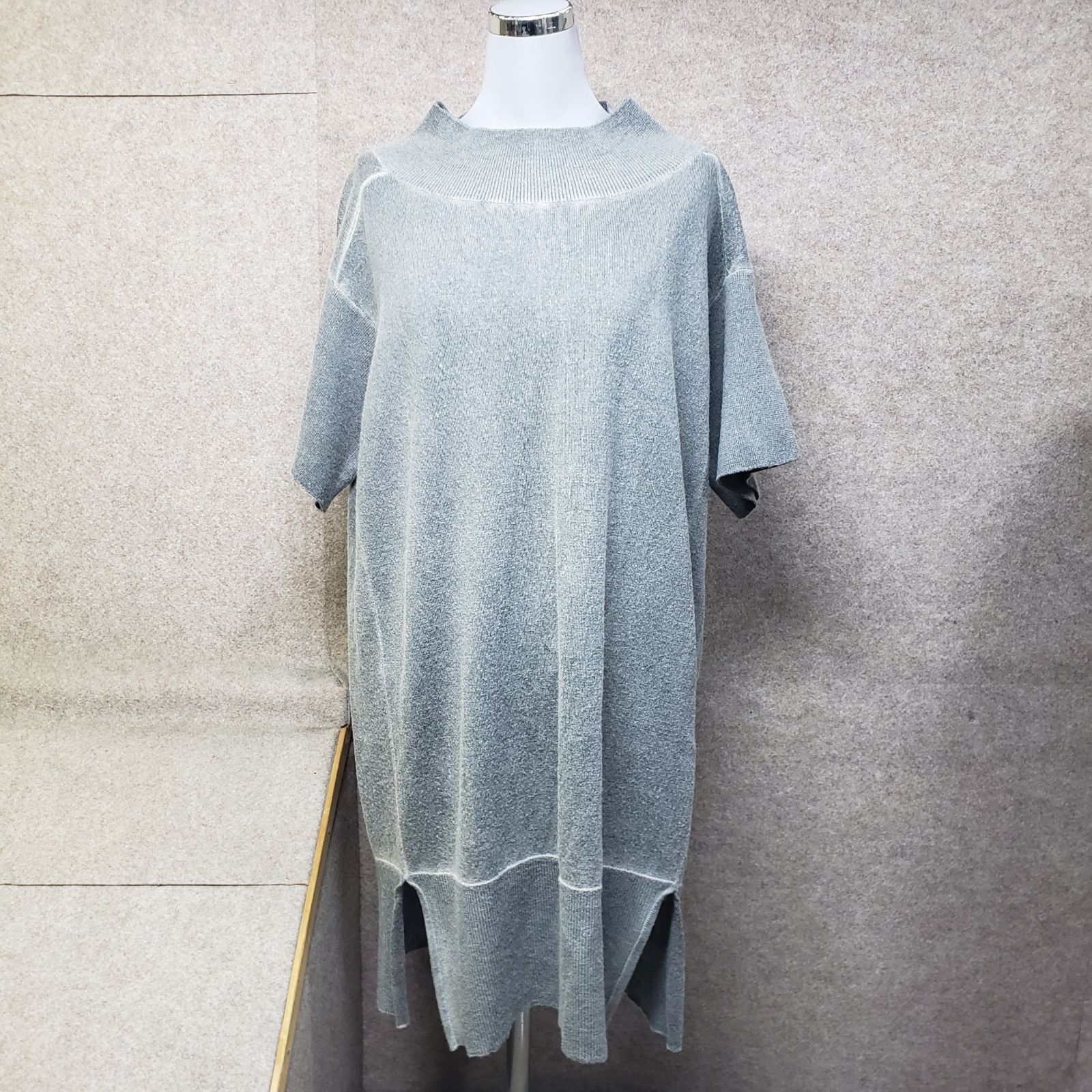 MM6 Maison Martin Margiela ニット ワンピース 半袖デザイン グレー系
