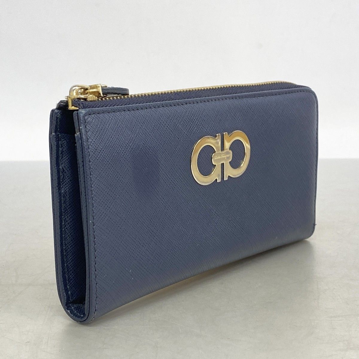 6 ab 0765 サルヴァトーレフェラガモ 長財布 ガンチーニ レザー ネイビー ゴールド金具 レディース