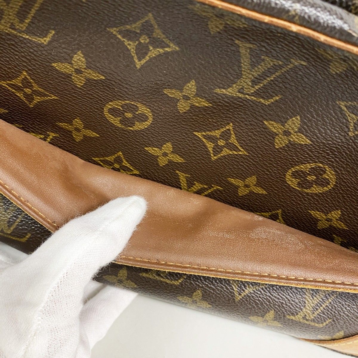 6ab0814】ルイヴィトン クラッチバッグ モノグラム コンピエーニュ28