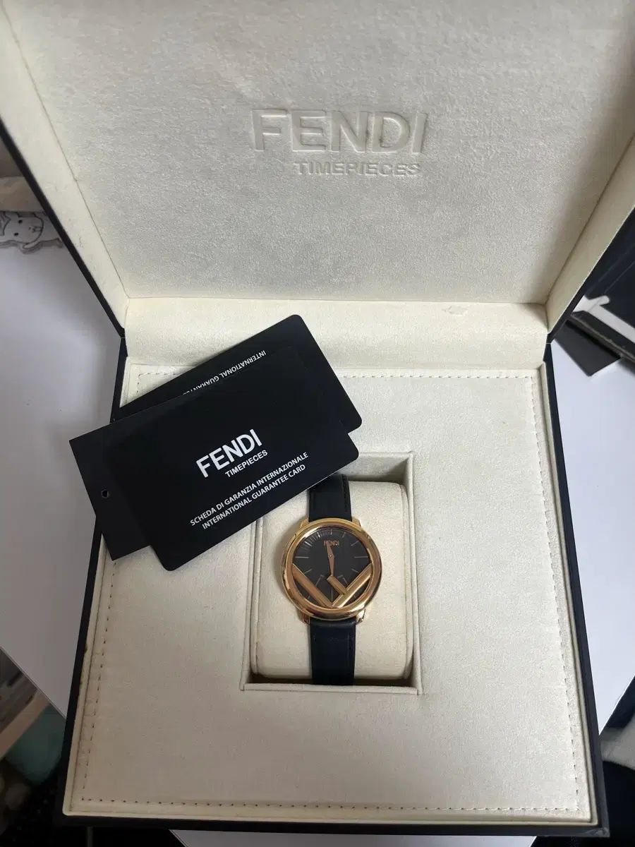 FENDI フェンディ タイムピース ブラック|GOLD レディース ウォッチ