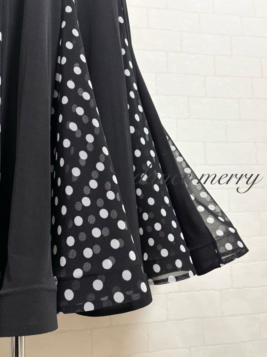 新品　社交ダンス　スカート　黒　白　水玉　パーティ　タンゴ　1271　クイック 新品 社交ダンス スカート 黒 白 水玉 パーティ タンゴ 1271 クイック