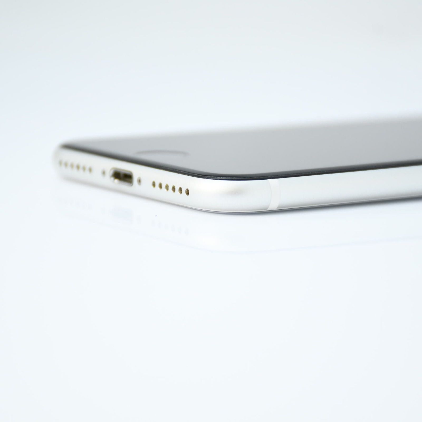 バッテリー最大容量85％ SIMフリー