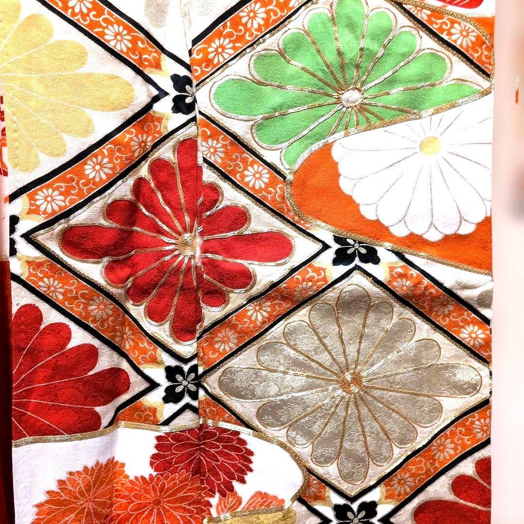 MW23.成人正絹振袖オレンジ豪華美麗金彩金駒刺繍花柄に波模様169cm