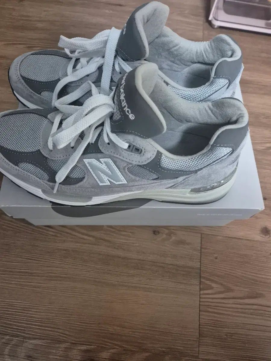 ニュー ンス 992 グレー スニーカー