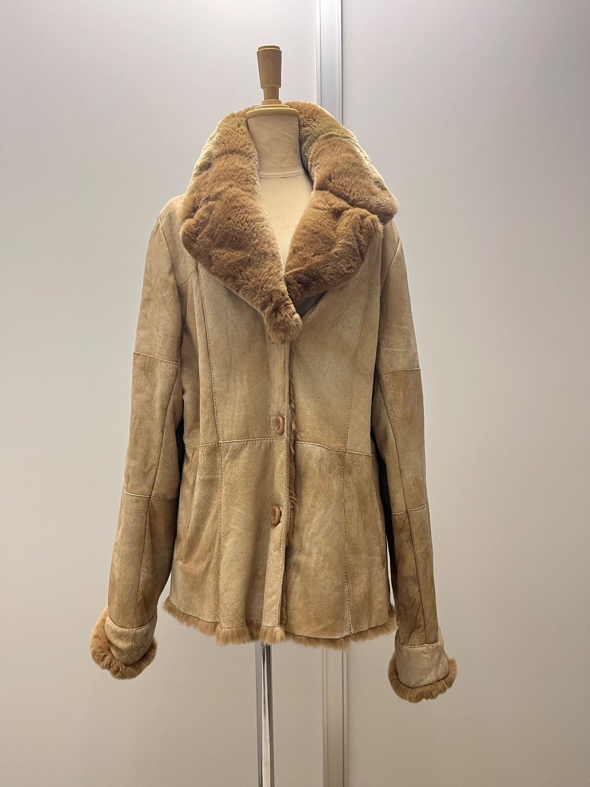 レッキスラビットコート ジャケット 毛皮 リアルファー C2601103