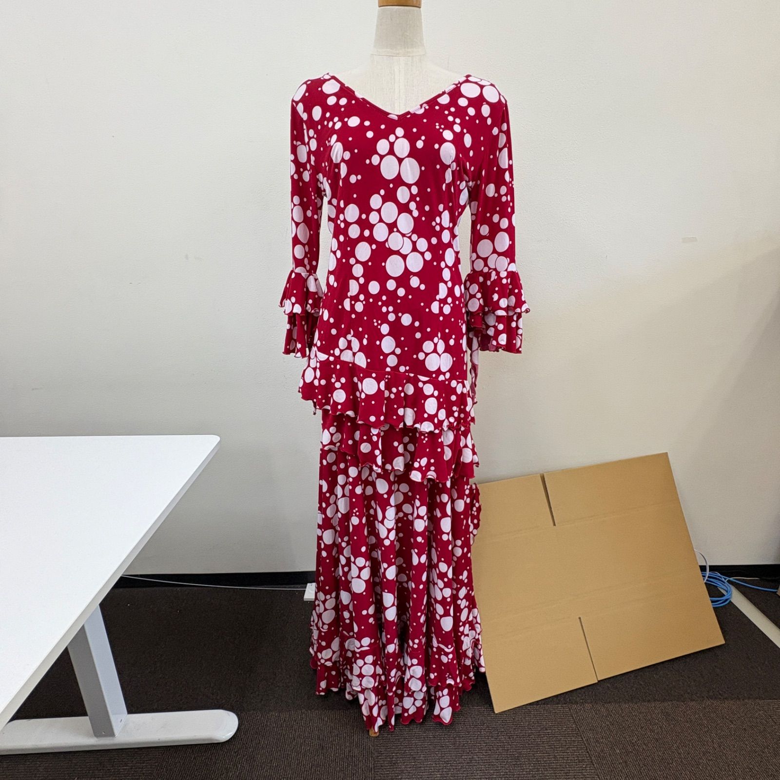 アトリエaiai フラメンコ衣装 セットアップ ツーピース スカート ファルダ 赤 ドット 裾フリル 七分袖