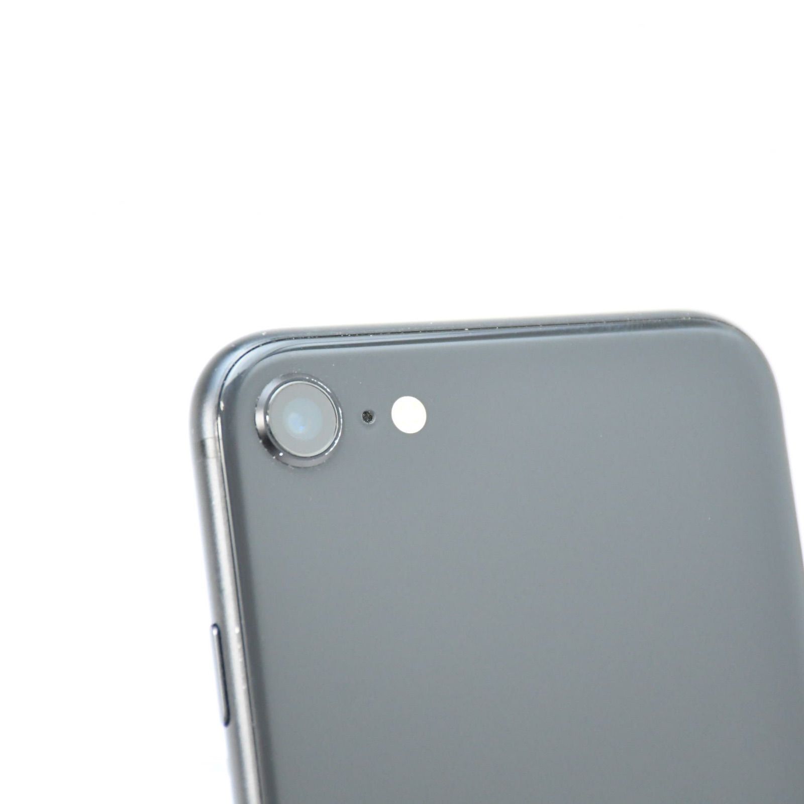 液晶美品＊純正バッテリー最大容量82％】SIMフリーiPhone SE 第2世代