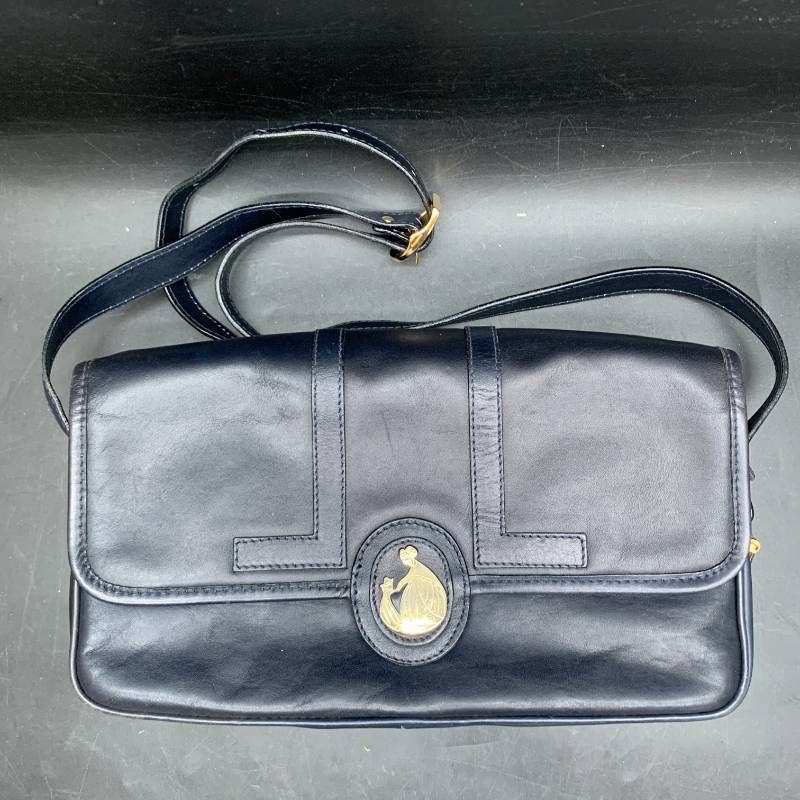 B 481 モデル LANVIN オールド|ショルダーバッグ|レザー ネイビー ロゴプレート ランバン