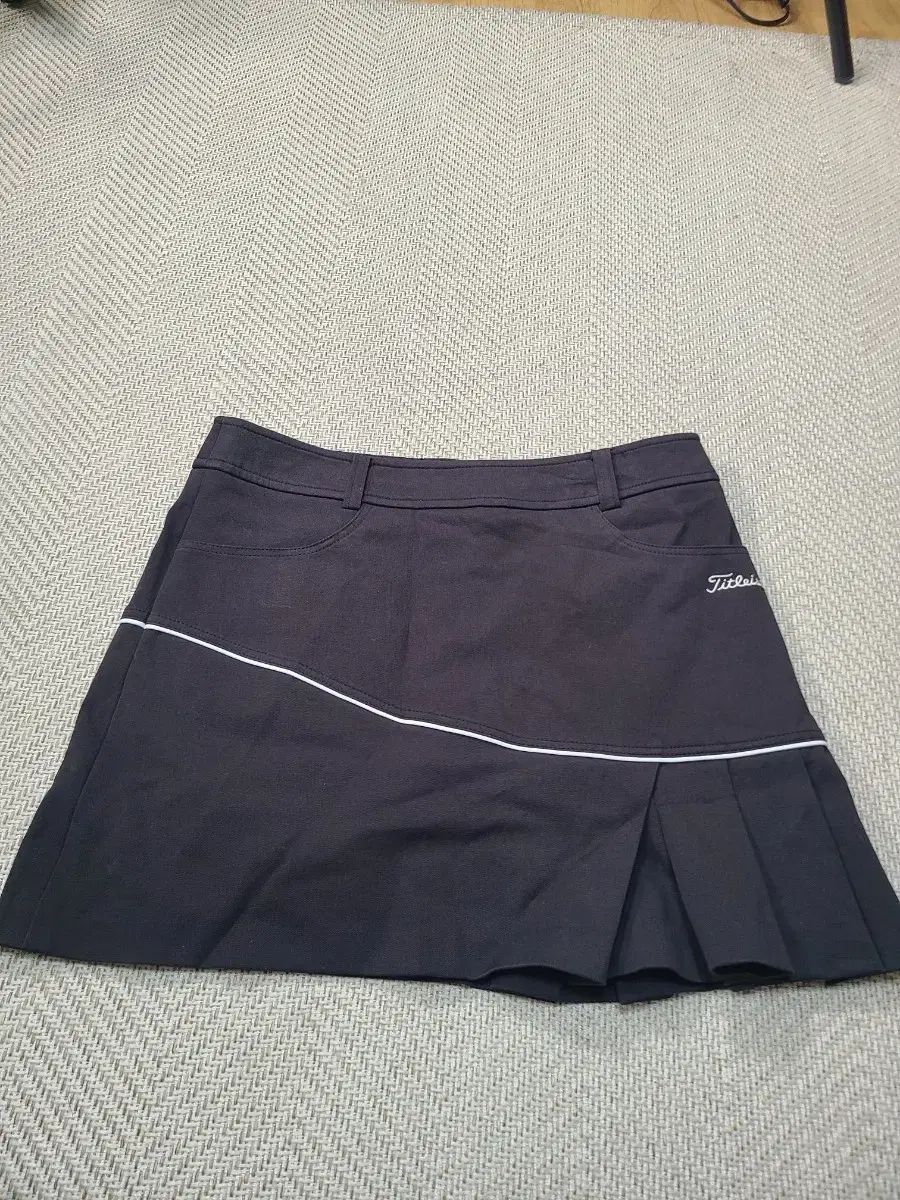 ゴルフ Titleist(タイトリスト) 防風 起毛 スカート 26