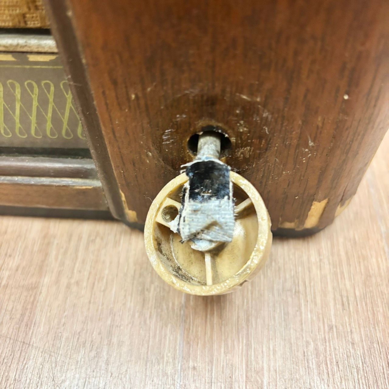 332 ジャンク Eiko Radio エイコー 真空管ラジオ 木製キャビネット