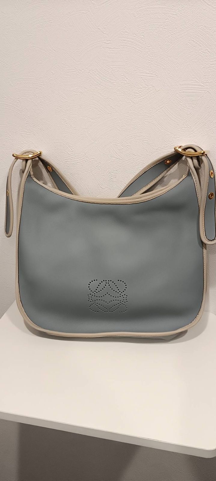 LOEWE ロエベ ショルダーバッグ ヘリテージ カーフスキン 肩掛け