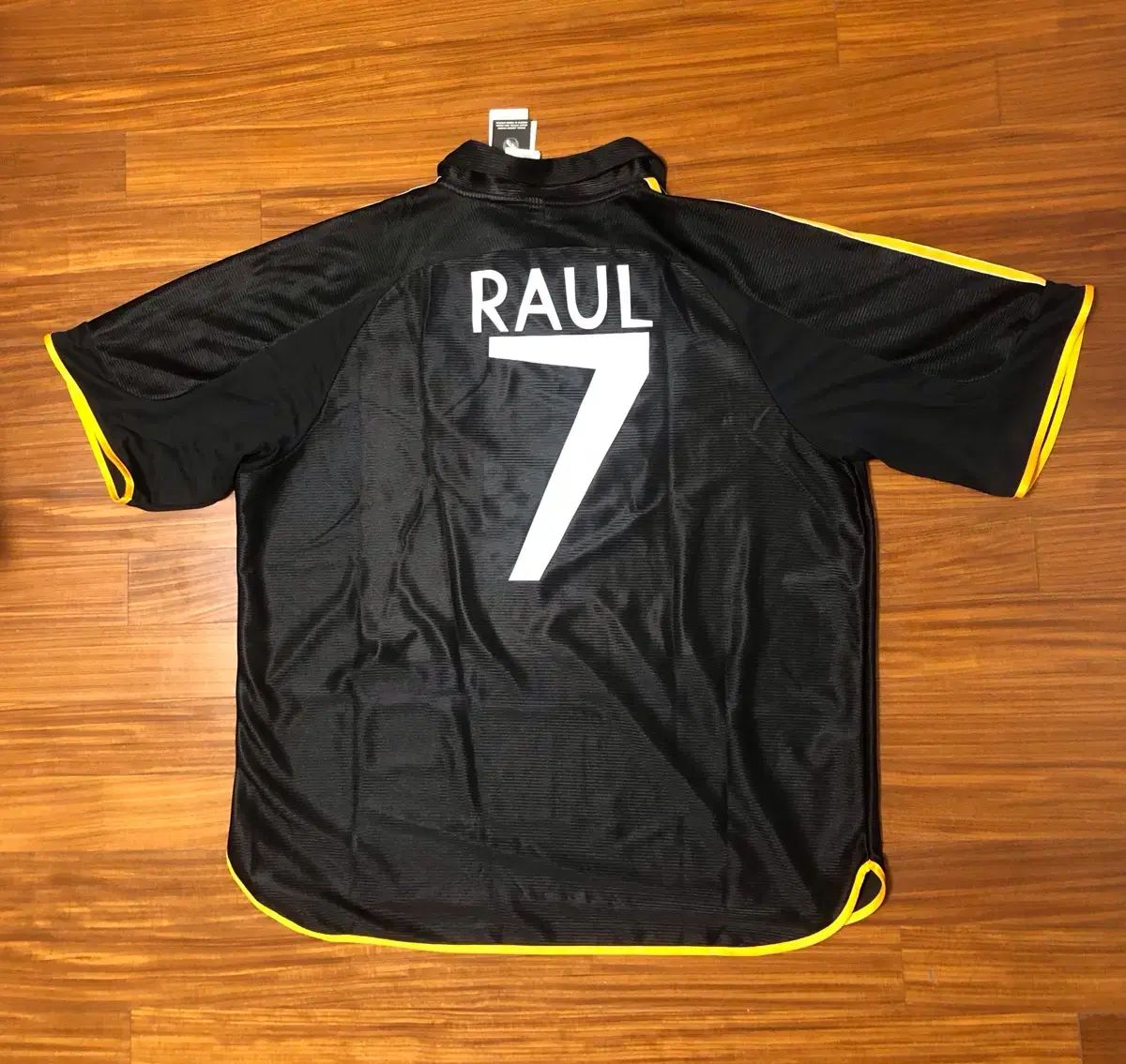 ルマドリード リイシュー グティ ラウル