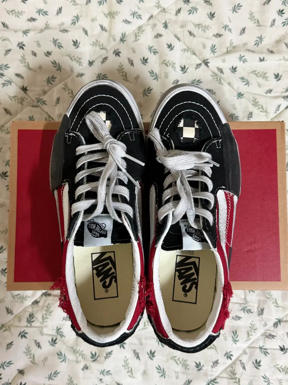 255 VANS スケート ロー リコンストラクト ストレスト CHECK ブラック レッド LEE