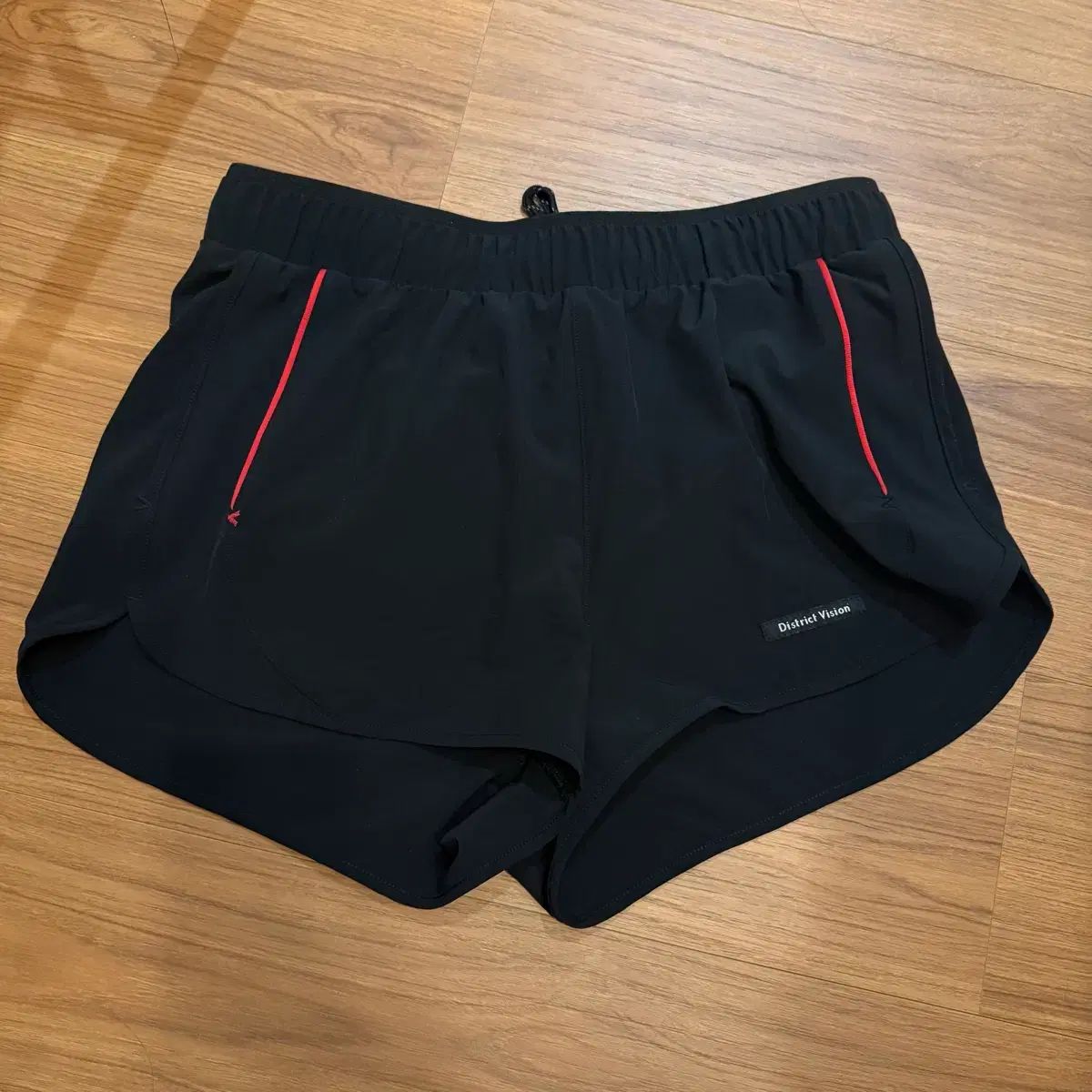 ディストリクトビジョン ショーツ