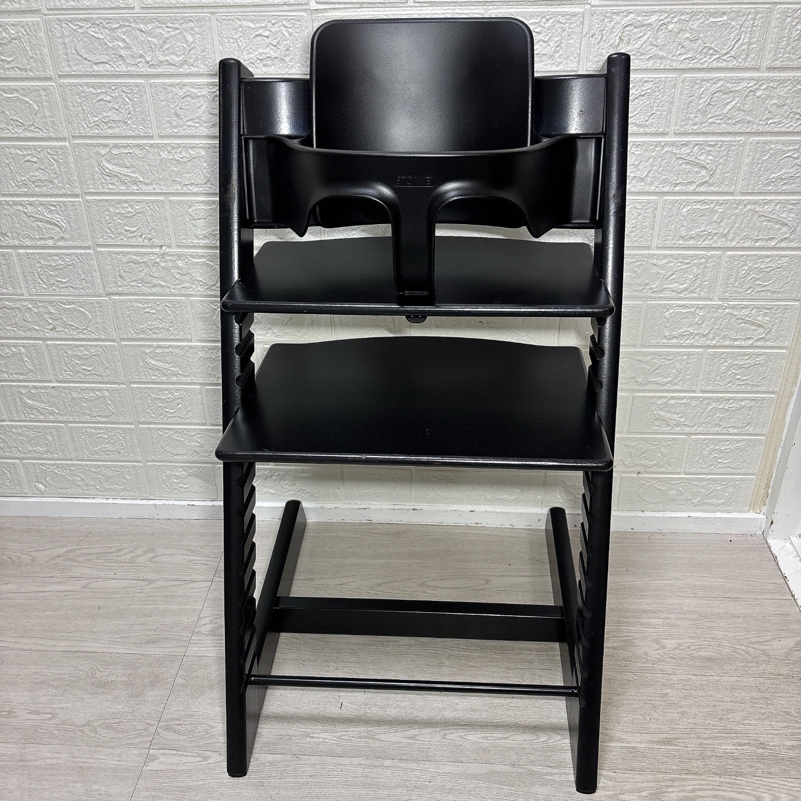 椅子・チェア 即決 ストッケ STOKKE トリップトラップ SN 4～ ブラック