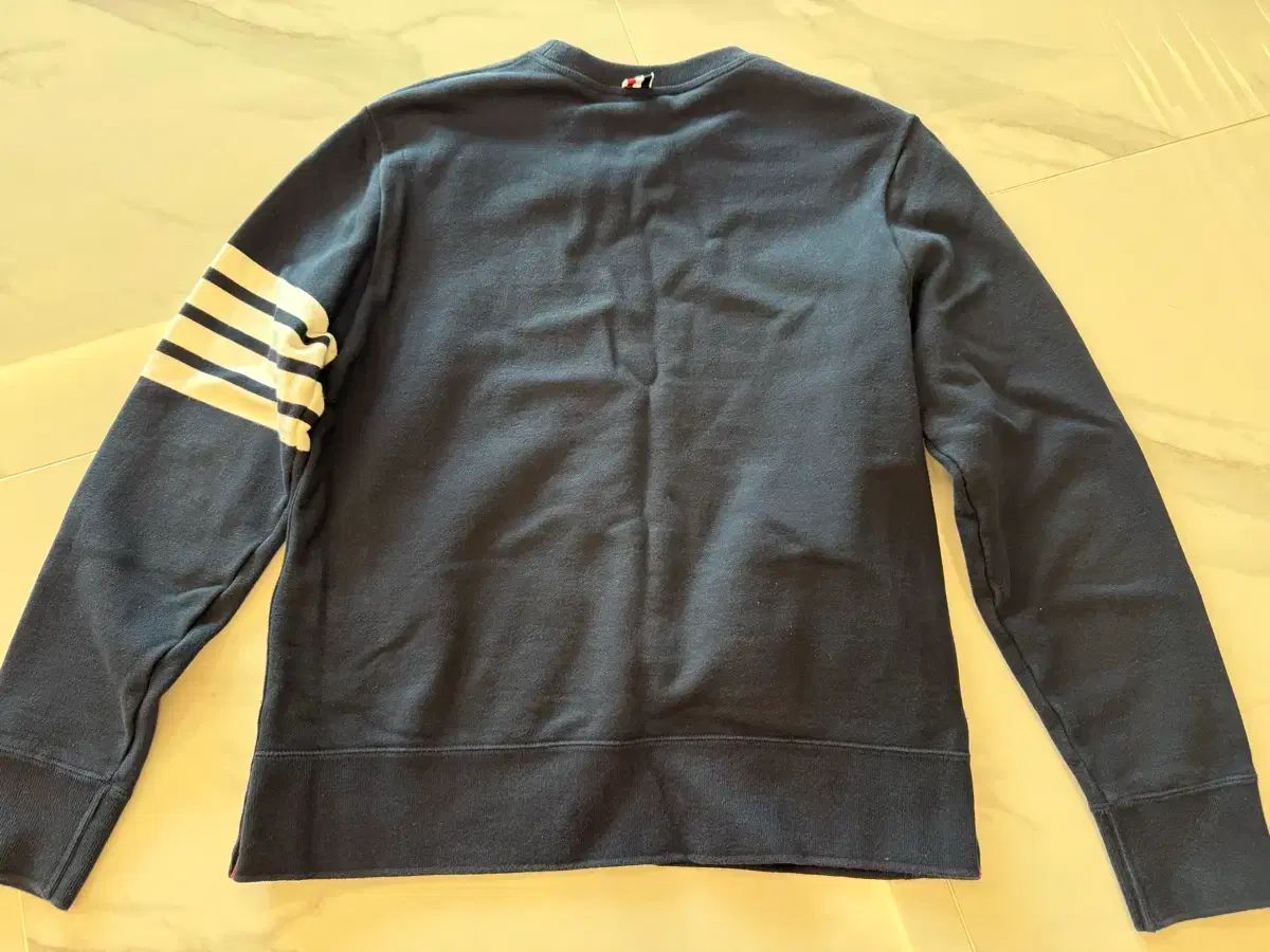 トムブラウン 斜めボーダー スウェット ネイビー