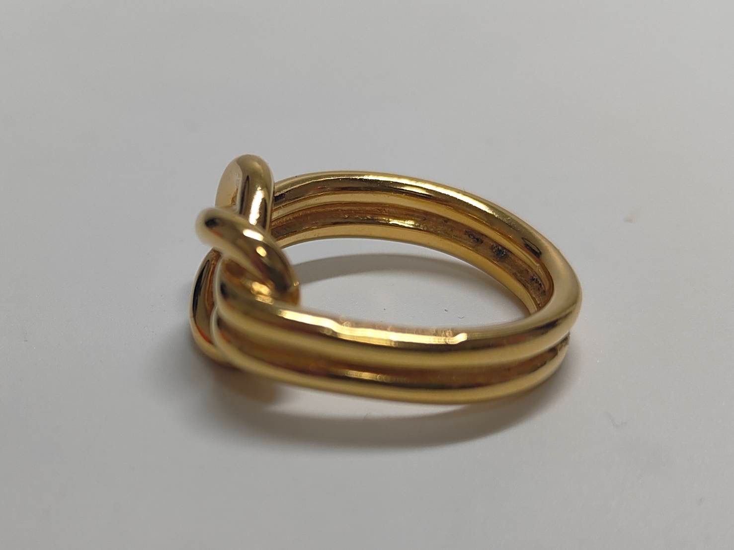 HERMES エルメス アタメ スカーフリング ゴールドカラー GP