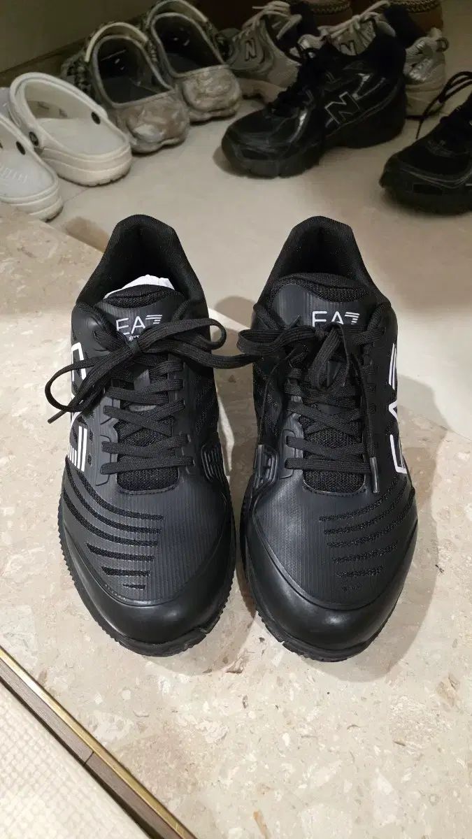 EA 7 アルマーニ クレー テニスシューズ