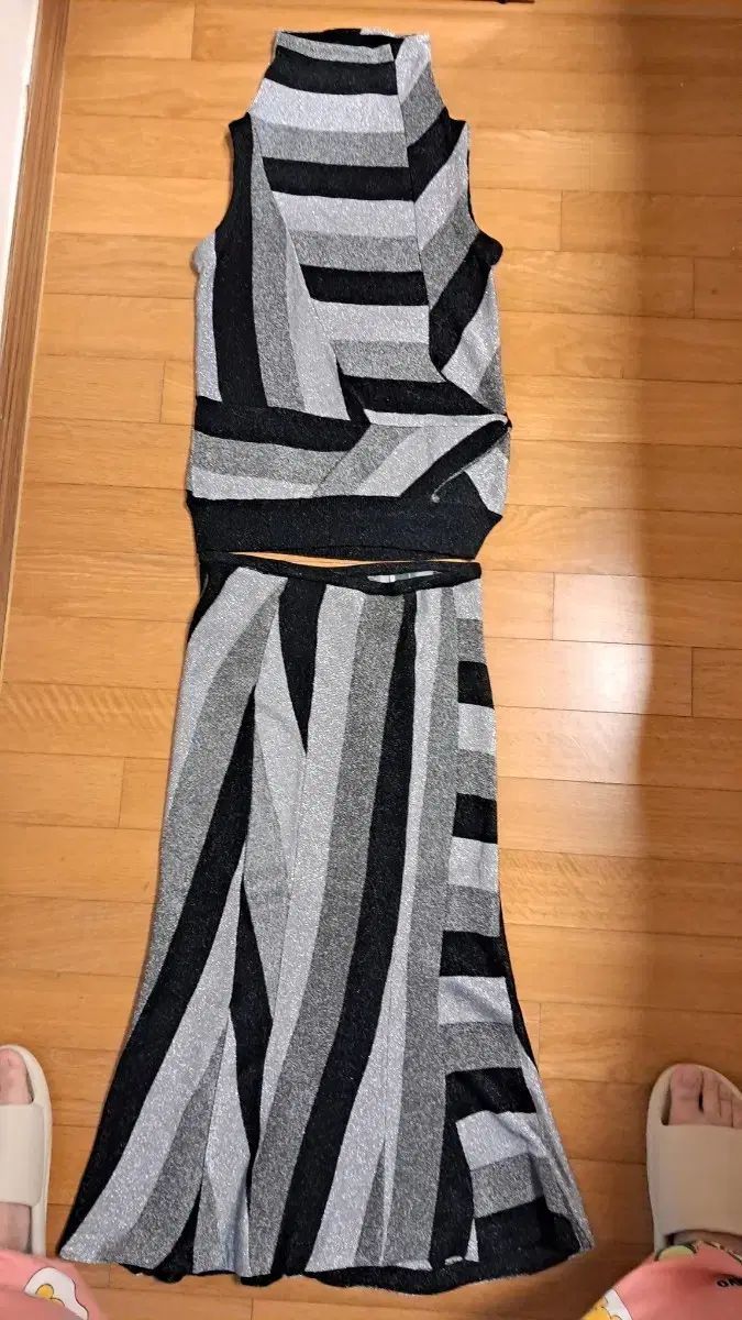 オブジェ ブラック シルバー ストライプ セットアップ 55