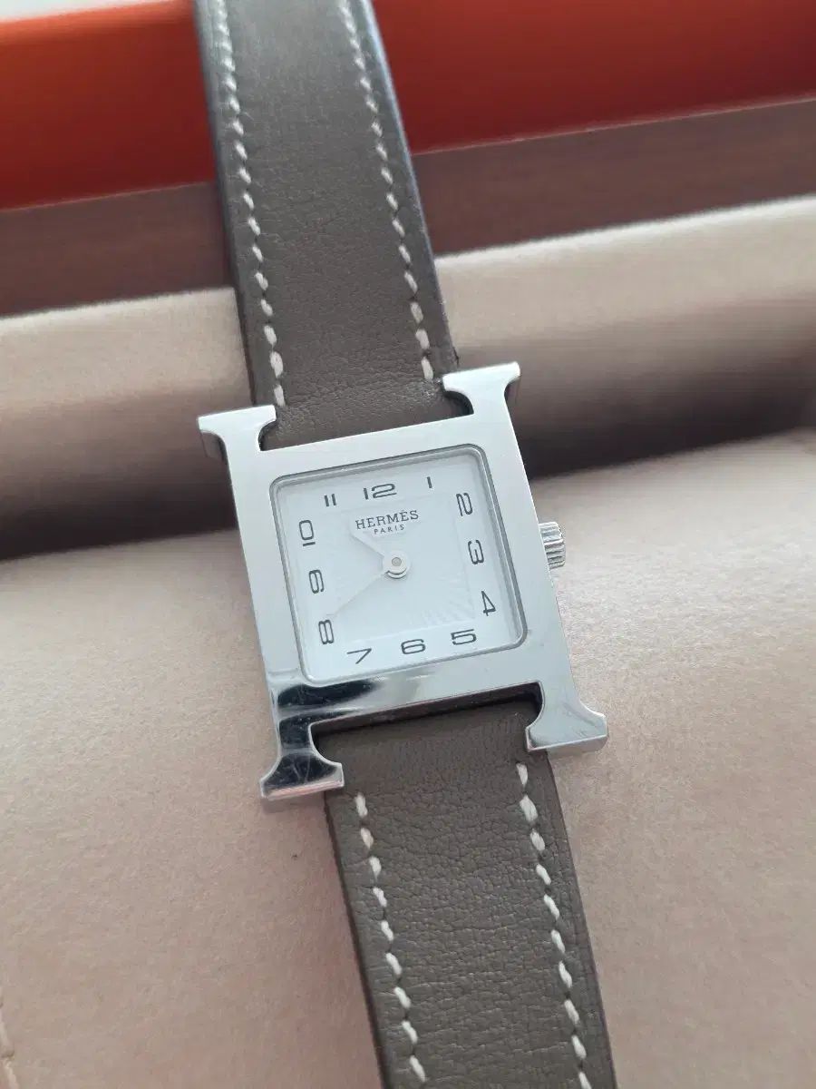 Hウォッチ シルバー