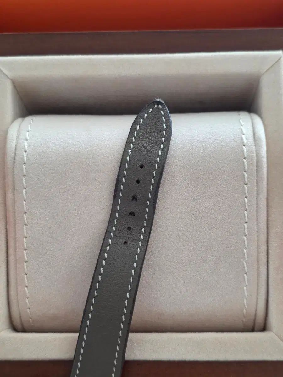 Hウォッチ シルバー