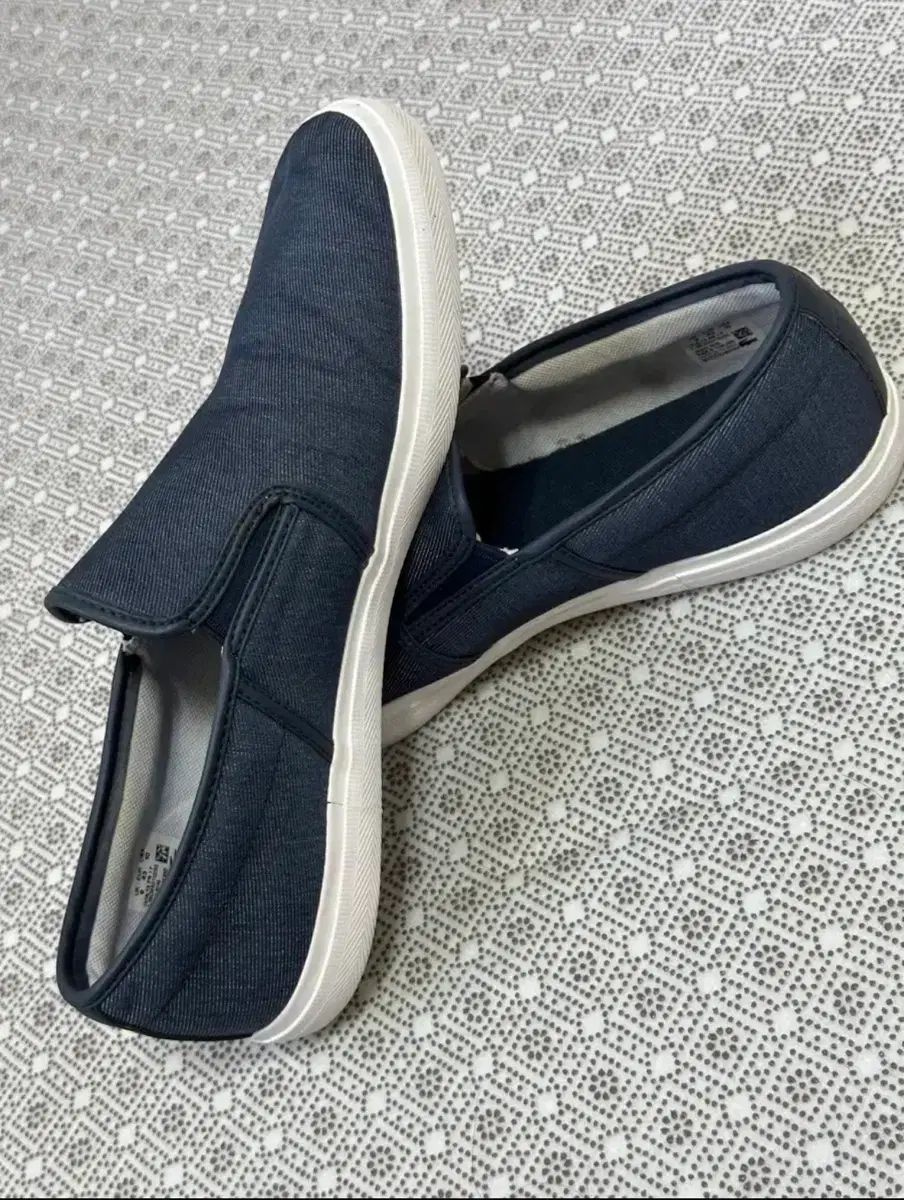 ネイビー スリッポン