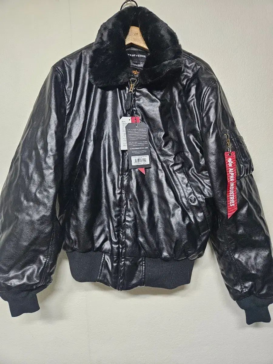 イェスアイシー x アルファ インダストリーズ B-15 Mサイズ