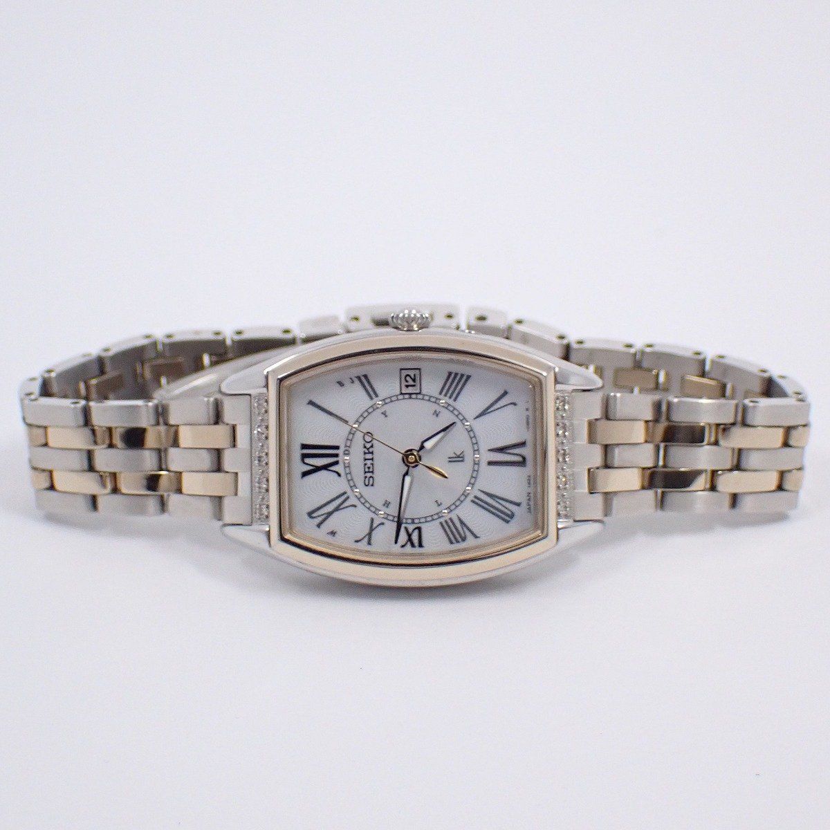 SEIKO セイコー ルキア トノー型 ソーラー電波 レディース 腕時計 ラグダイヤ コンビ色 シェル文字盤 SSVW 180 | 1 B 32-0 AR 0
