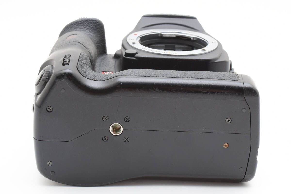  ショット数15 120回 ペンタックス PENTAX K-5 IIS D-BG 4付属 ボディ 1070 l デジタル一眼レフ デジタルカメラ