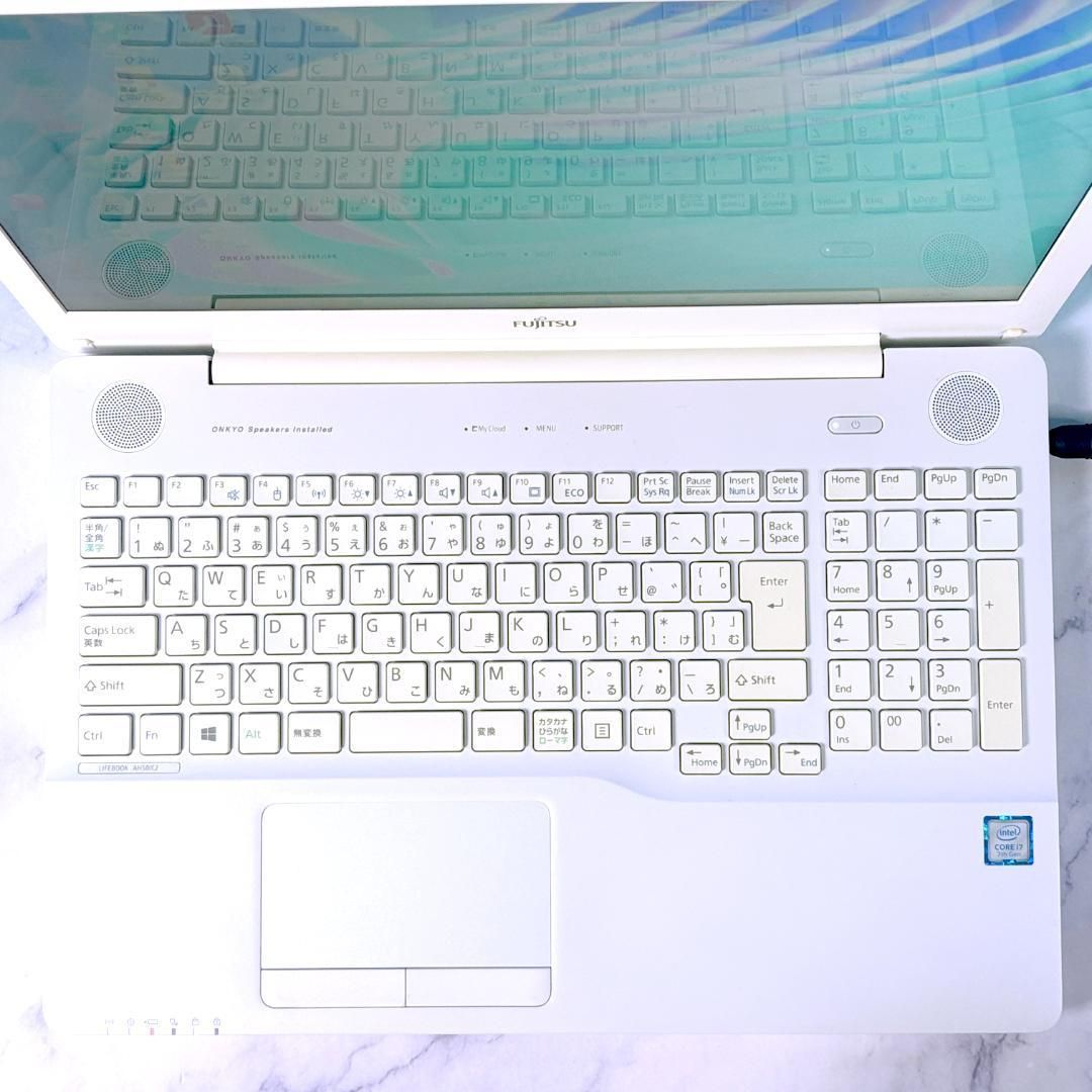 美品☆Corei7・8GB・SSD512GB・Windows11・ホワイト・ノートパソコン